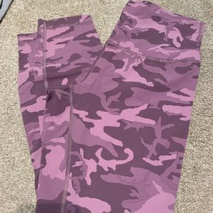 Lululemon wunder under 25” camo